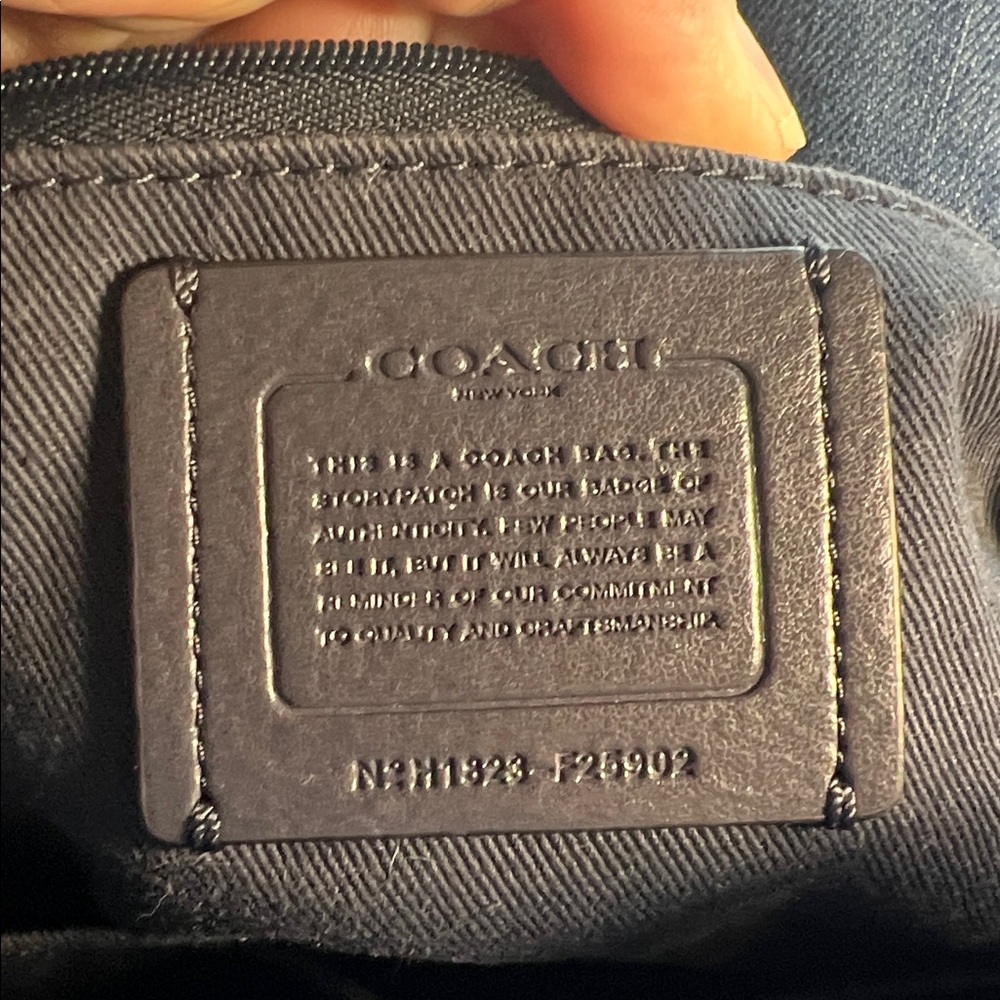Coach Denim Blue Tote Bag with red hang Tag
Like new!! - Picture 5 of 5